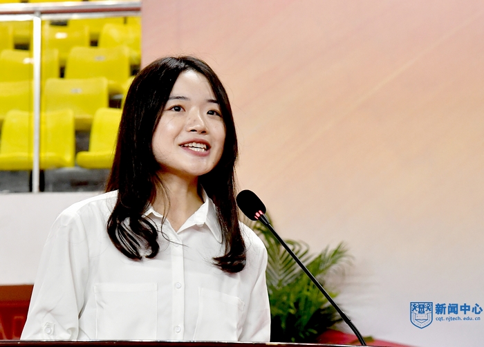 nEO_IMG_QCD_1408.jpg